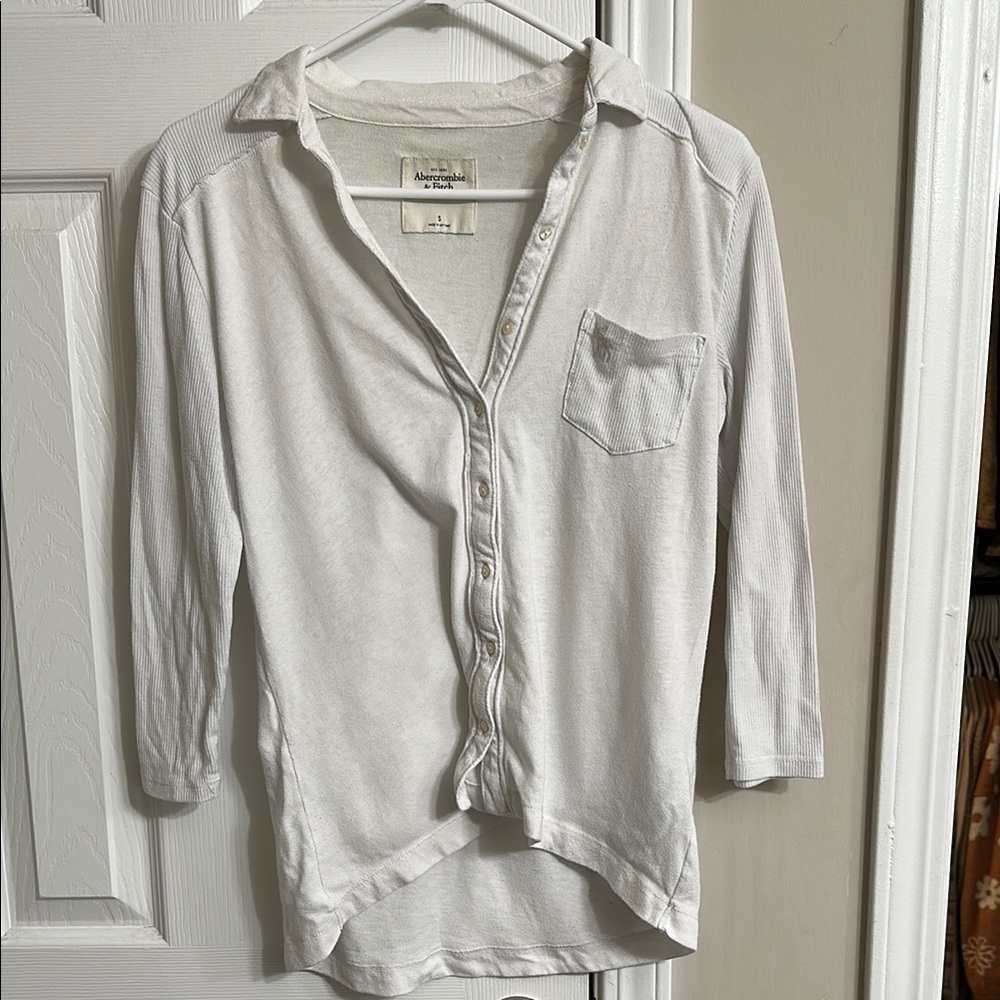 Abercrombie & Fitch Women’s White button up Shirt
